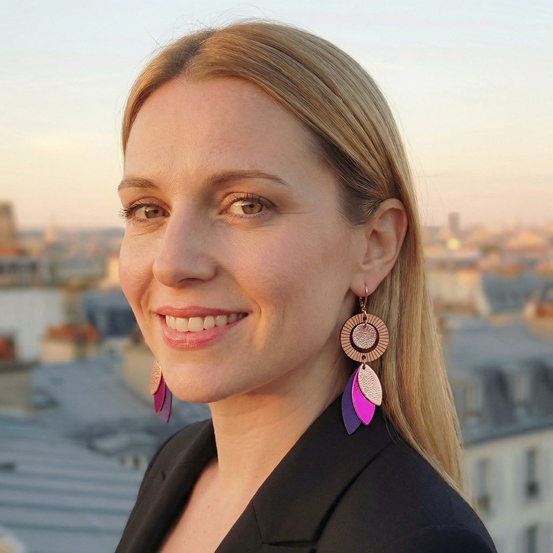 Boucles d’oreilles pendantes solaris fuchsia