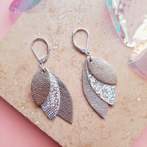Boucles d’oreilles pendantes mini céleste glacial