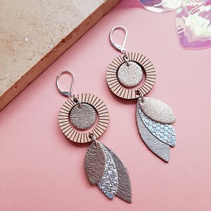 Boucles d’oreilles longues solaris glacial