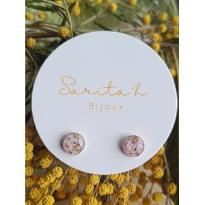 Clou d’oreilles noélie en acier inoxydable et inclusion de fleurs séchées