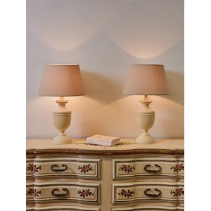 Paire de lampes à poser laqué ivoire n°503