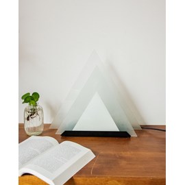 Lampe pyramide en verre opaque n°796