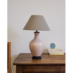 Suzanne, la lampe à poser rose n°502