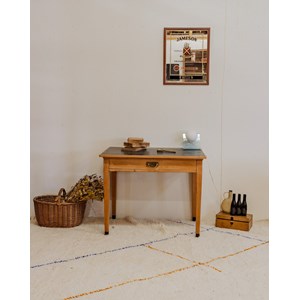 Bureau en bois et plateau noir n°570