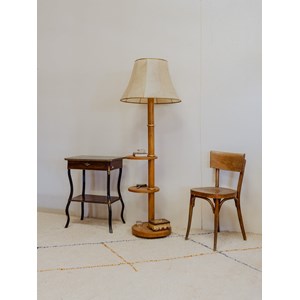 Lampadaire à étagères en bois n°345
