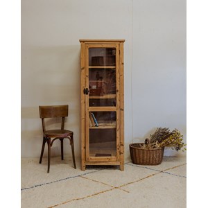 Victoria, la vitrine en bois n°173