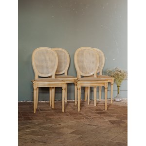 Lot de 4 chaises en bois beige n°1331
