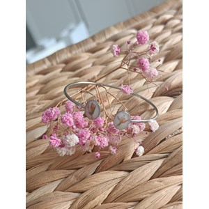 Bracelet jonc rose en acier inoxydable rhodié et fleurs sésinée