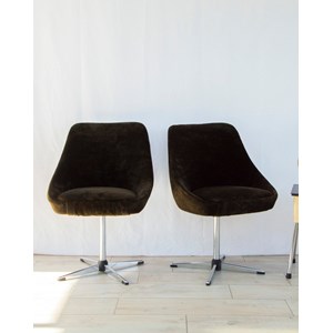 Paire de fauteuils de table en velours n°907