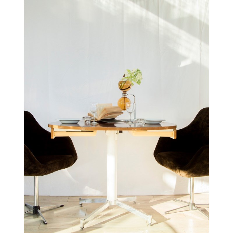 Table à manger ronde en formica n°1095