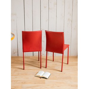 Paire de chaises en cuir rouge n°1330