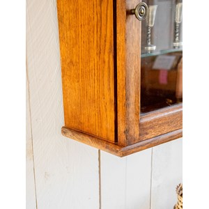 Étagère murale vitrée en bois n°746