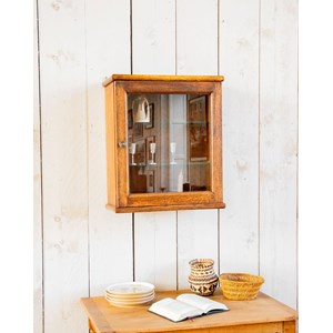 Étagère murale vitrée en bois n°746