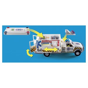 Ambulance avec secouristes et blessé