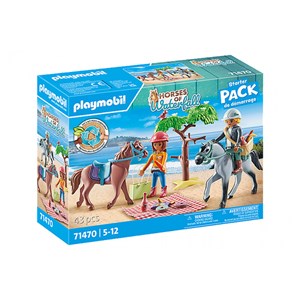 Amélia et ben avec chevaux