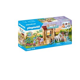 Cavalières avec box et poneys