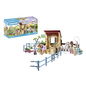 Cavalières avec box et poneys