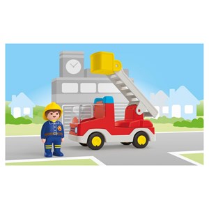 Camion de pompier échelle pivotante