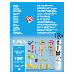 Enfants avec jouets de plage