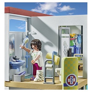 Hôpital aménagé avec toit végétal