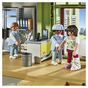 Hôpital aménagé avec toit végétal