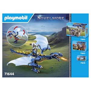 Combattants avec dragons et canon