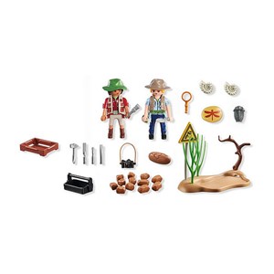 Chercheurs et site de fossiles