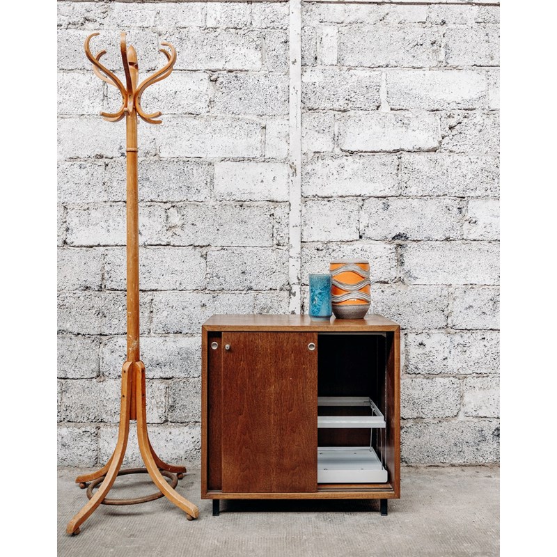 Gustave, le meuble de rangement n°175