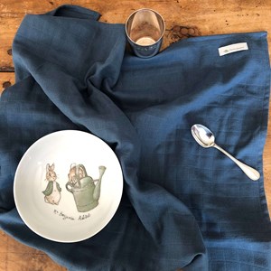 Grande serviette bleue indigo