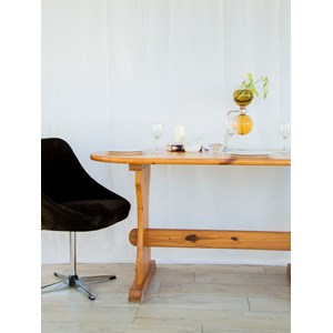 Karla, la table à manger en pin n°1105