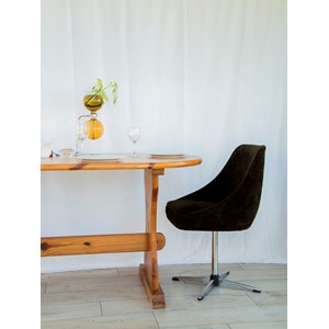 Karla, la table à manger en pin n°1105