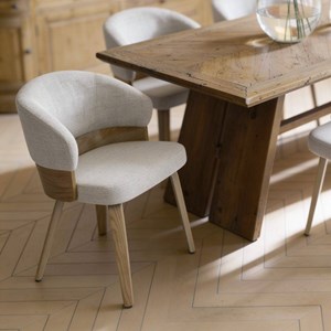 Chaise tissu et bois sapin