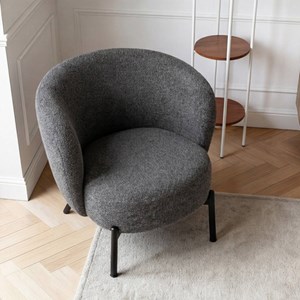 Fauteuil en tissu gris foncé