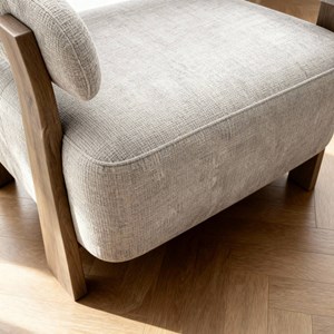 Fauteuil en tissu écru et bois