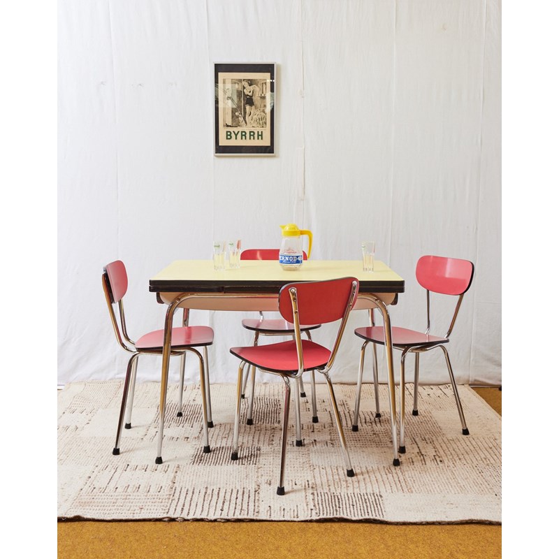 Ensemble de table et chaises en formica jaune et rouge n°11