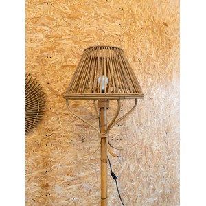 Julien, le lampadaire en rotin n°347