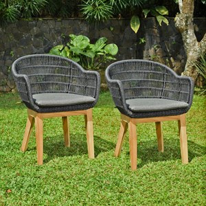 Fauteuils en résine tressée noire lounge avec coussin (lot de 2)