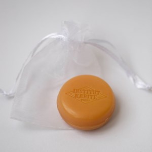 Savon macaron amande & miel en pochon