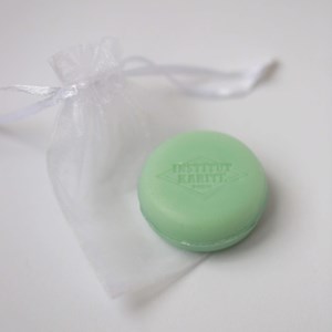 Savon macaron muguet en pochon