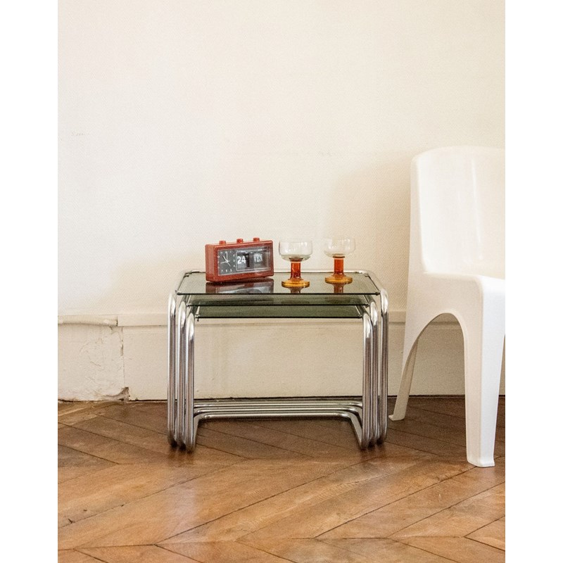Tables gigognes chromées en verre n°839