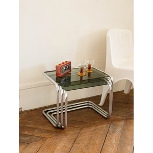 Tables gigognes chromées en verre n°839