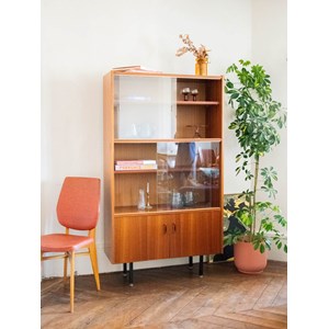 Grande vitrine en bois clair n°178