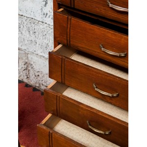 Haut semainier en bois foncé n°68