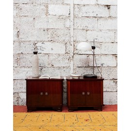 Paire de chevets en bois foncé n°690