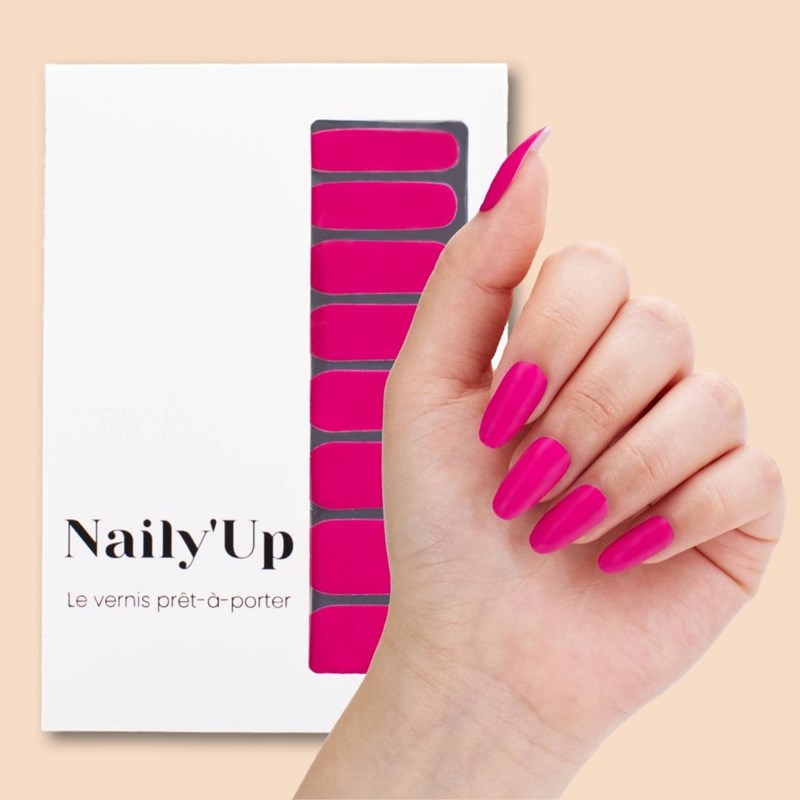 Vernis autocollant rose fushia - manucure facile longue tenue