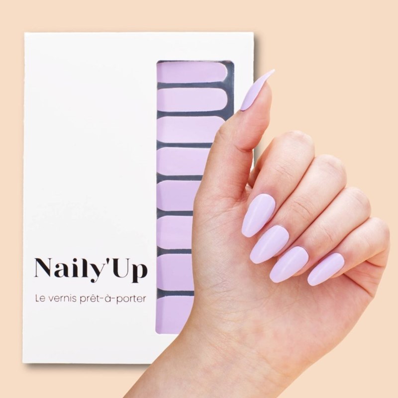 Vernis autocollant mauve pastel - manucure facile longue tenue