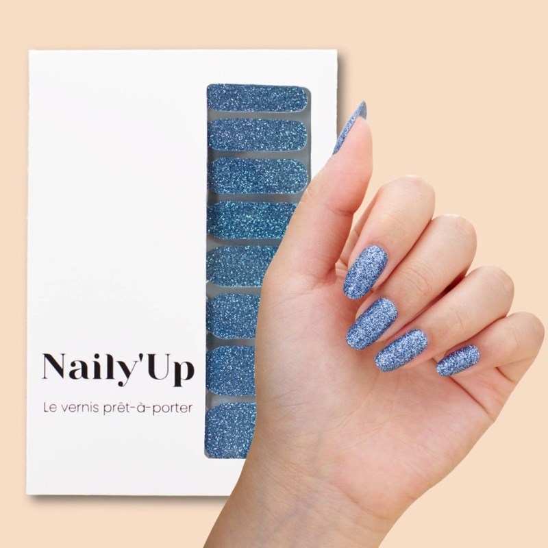 Vernis autocollant cinderella - manucure facile longue tenue