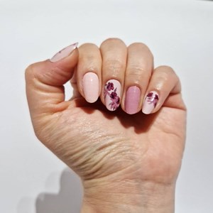 Vernis autocollant mocha flowers - manucure facile longue tenue Rose poudré
