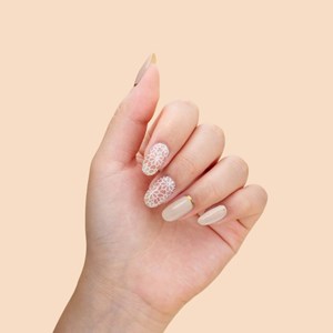 Vernis autocollant nude flowers - manucure facile longue tenue Nude