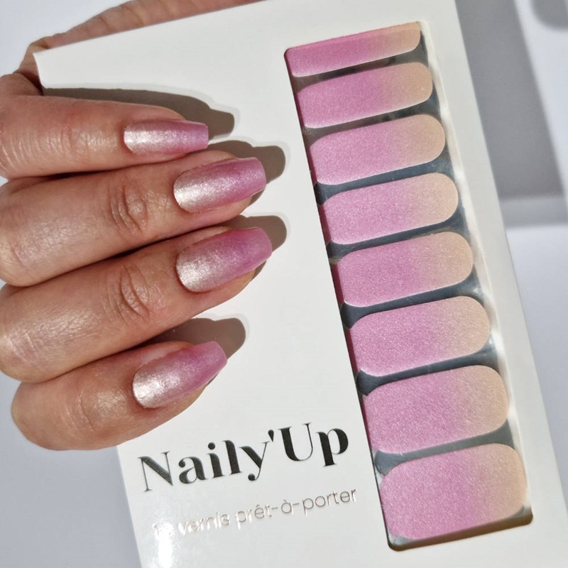 Vernis autocollant pinky boomer - manucure facile longue tenue
